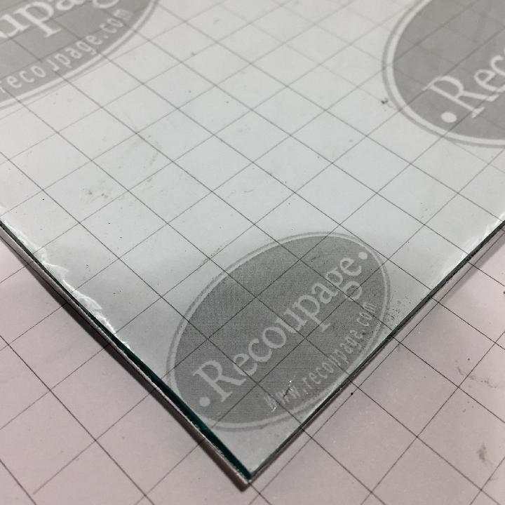Cristal transparente antiguo